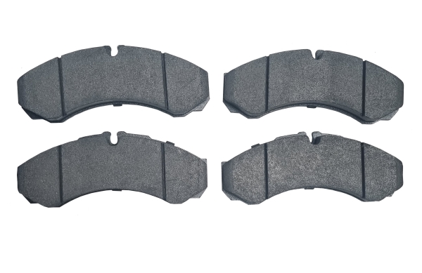 HTT Bremsbeläge Satz hinten & vorne ersetzt 42535791 passend für Iveco Daily III - VI